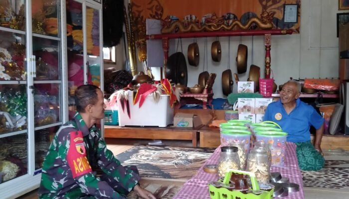 Babinsa Desa Gendro Pererat Silaturahmi Idul Fitri 1446 H Dengan Warga