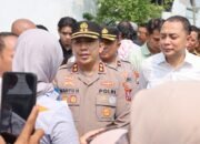 Polres Pelabuhan Tanjung Perak Dampingi Pemkot Surabaya Segel Gudang Sentoso Seal