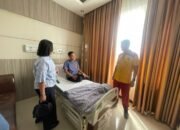 Wujud Kepedulian, Kapolda Kalteng Besuk Anggota Yang Sakit Dan Dirawat Di Rumkit Bhayangkara