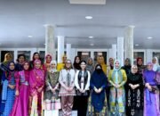 Dukung Pelestarian dan Pengembangan Kriya Lokal, Ibu Selvi Gibran Tinjau Pameran Wastra dan Perhiasan di Sulsel