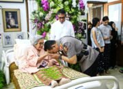 Kapolri Hadiri Perayaan Ulang Tahun ke-100 Ny. Meriyati Hoegeng, Simbol Kesetiaan dan Keteladanan