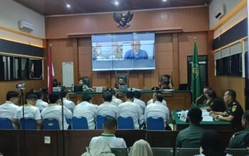 Tangis Keluarga Pecah di Sidang Kopda Bazarsah: “Kami Hanya Ingin Baju Anak Kami Dikembalikan”