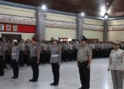 Kapolda Bali Pimpin Upacara Kenaikan Pangkat di Gedung Presisi