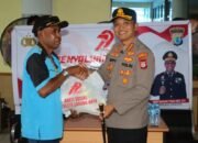 Jelang HUT Bhayangkara ke-79, Polresta Sorong Kota Salurkan Bansos Para Warakawuri, Pensiunan Polri dan Masyarakat