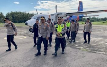 Bentuk Kepedulian Kepada Masyarakat Pasca Erupsi Lewotobi, Kapolda NTT Turun Langsung Pastikan Seluruh Bantuan Berjalan Maksimal