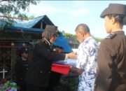 Bentuk Penghargaan atas Dedikasi dan Pengabdian, Polda Papua dan Keluarga Iringi Pemakaman AKBP (Purn) Marice Robaha