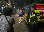 Sigap, Polisi di Tangsel Bantu Korban Banjir Karena Tugas Kemanusiaan