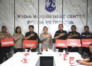 Bidhumas Polda Metro Jaya Gelar Anev Bulanan, Sejumlah Anggota Berprestasi Terima Penghargaan