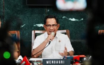 Tegas, Mendagri Sanksi Bupati Aceh Selatan Pemberhentian 3 Bulan