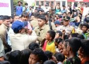 Momen Hangat Presiden Prabowo Bersama Korban Bencana Aceh Tamiang: Peluk dan Doa untuk Warga