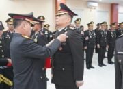 Kapolda Sulteng Pimpin Upacara Penganugerahan Satya Lencana Pengabdian kepada 383 Personel