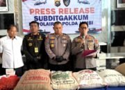 Ditpolairud Polda Jambi Gelar Konferensi Pers Ungkap Kasus Pengangkutan Komoditas Tanpa Dokumen Karantina