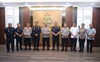 Kapolda Kepri Terima Kunjungan Bea Cukai Batam Guna Perkuat Hadapi Ancaman Kejahatan Lintas Batas