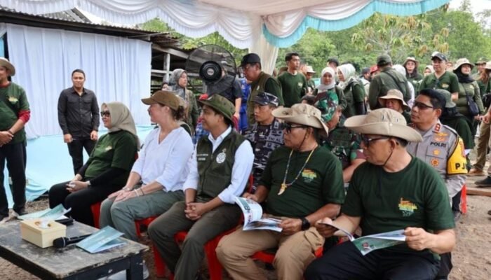 Peringatan Hari Lahan Basah Sedunia di Bulungan: Kolaborasi Menteri, Gubernur, dan Kapolda Kaltara Tanam Mangrove