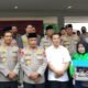 Antusiasme Warga Pecah, Kapolda Jabar Tinjau Langsung Gerakan Pasar Murah di Karawang