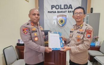 Komitmen Antinarkoba, Polda Papua Barat Daya Gelar Tes Urine Mendadak bagi Pejabat Utama