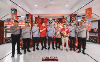 Pastikan Imlek 2577 Kongzili Aman, Kapolda Jatim Pantau Langsung Klenteng Eng An Kiong di Malang