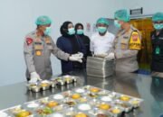 Pastikan Pelayanan Optimal untuk Masyarakat, Kapolda Jabar Tinjau Langsung SPPG Polresta Bandung