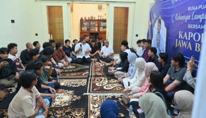 Perkuat Sinergi, Kapolda Jabar Hadiri Silaturahmi Ramadhan di Asrama Mahasiswa Lampung