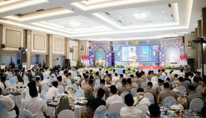 Hangatnya Kebersamaan, Kakorlantas Dampingi Kapolri dalam Safari Ramadan di Mapolda Jatim